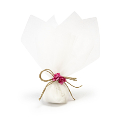 Μπομπονιέρα γάμου τούλι με διπλό λουλούδι